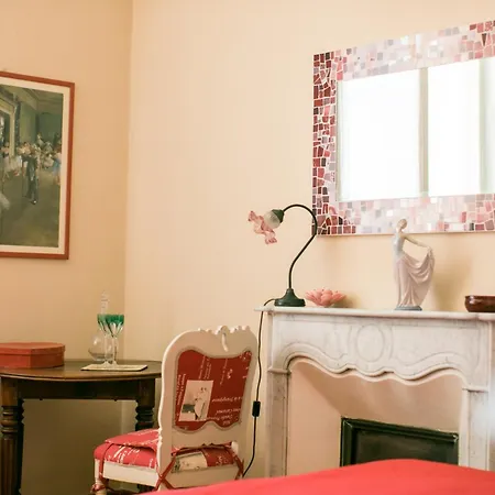 Agapantus In Dell'800 Bed & Breakfast 4*