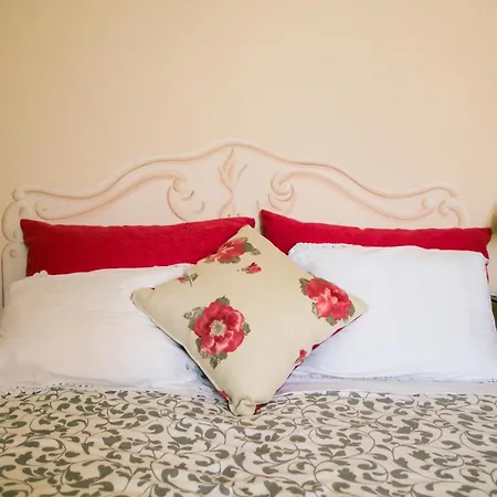 Agapantus In Dell'800 ベッド・アンド・ブレックファスト 4*