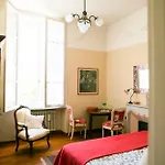 Agapantus In Dell'800 Bed & Breakfast Dolceacqua