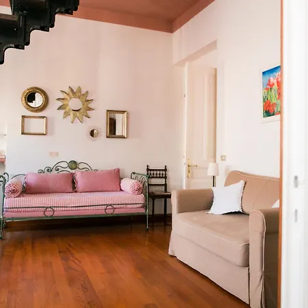 Agapantus In Dell'800 Bed & Breakfast Dolceacqua