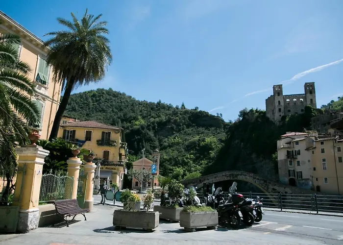 Agapantus In Dell'800 4* Dolceacqua